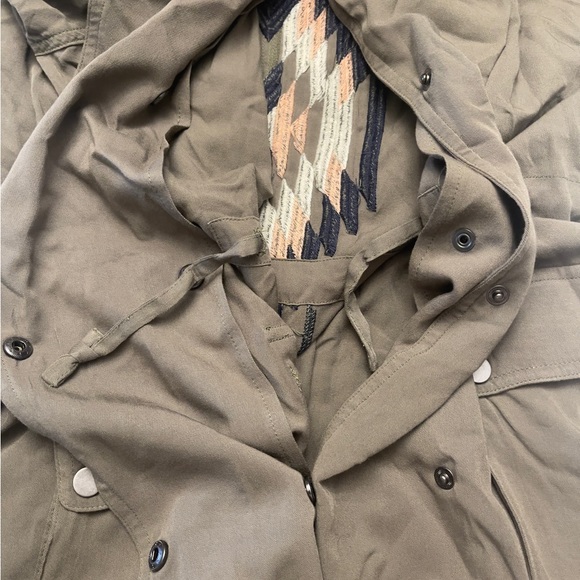 Size L Miss Me Womens large Green Aztec Top Shirt Double Breasted Button Front - Picture 10 of 12